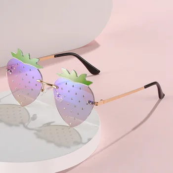 Нови слънчеви очила без рамки ягода мода парти тенденция топка очила дамски слънчеви очила личност сладък