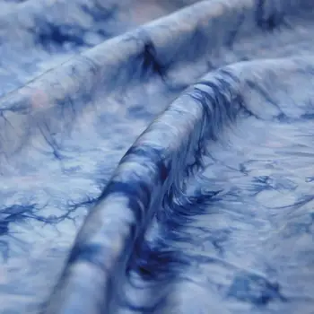 Ръчно изработена синя боядисана копринена тъкан Черница коприна растение боядисана тъкан трева боядисана шевна тъкан